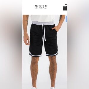 🔥NWT MENS SPORTS SHORT SIZE 3x / BLACK & WHITE.  OPEN TO OFFERS